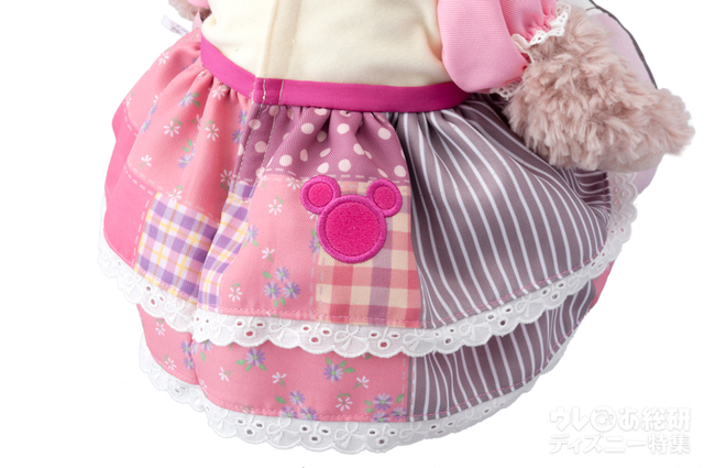 コスチュームセット 4,800円｜【セット内容】ヘアバンド、ワンピース、ドロワーズ、くつ｜東京ディズニーシー「ダッフィーのハートウォーミング・デイズ」2018｜【販売店舗】マクダックス・デパートメントストア