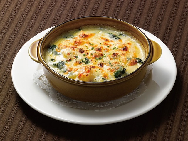 シーフードとほうれん草のグラタン