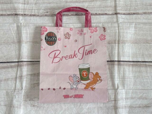 タリーズのカップを運ぶジェリーとタフィーのイラストがかわいすぎる〜！