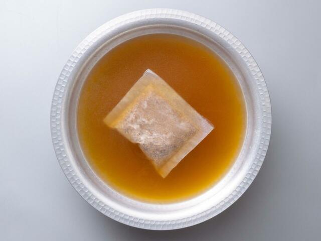 「鰹節香る和風みぞれだし」＜期間：2025年9月11日～11月中旬＞【【しゃぶ葉】“6種のきのこ”と“ジューシーな鴨肉”が平日ランチ2,000円台で食べ放題！『秋のきのこと鴨しゃぶフェア』復活！】