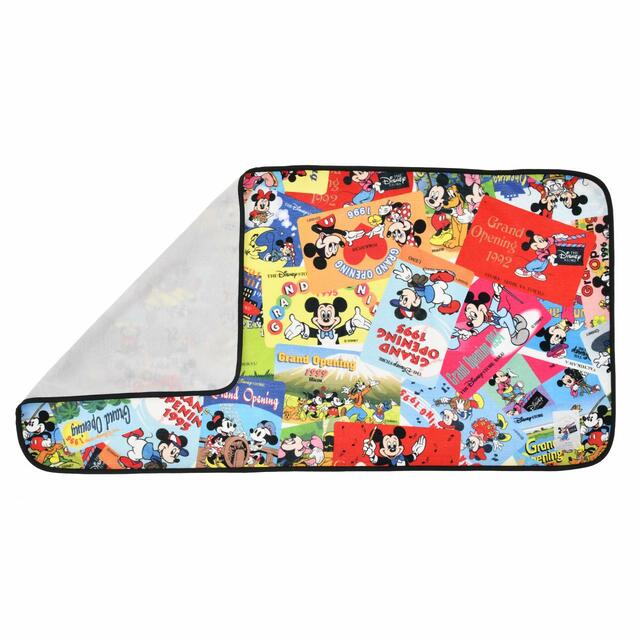 ミッキー＆フレンズ バスタオル Disney Store Japan 30th Anniversary Historical Card 3,850円