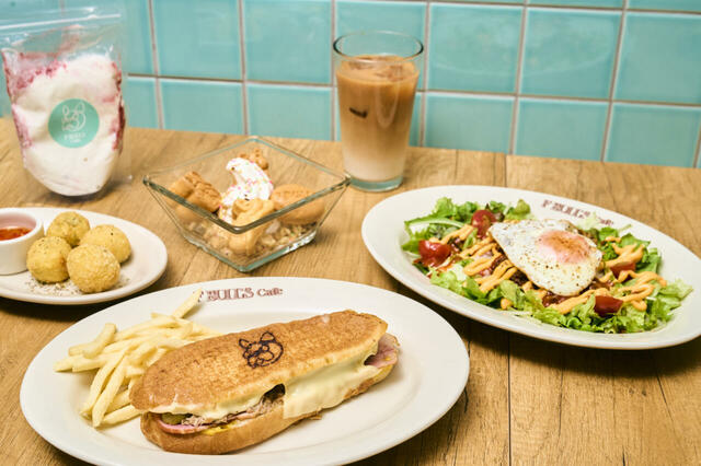 食にもこだわりのある桐山さんならではのラインナップ【「F BULL’S」初の実店舗『F BULL’S Cafe』誕生】