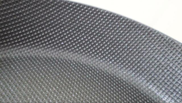 【ニトリ IH 二層鋼グリルパン 片手(20cm)】全面にワッフルのようなくぼみが