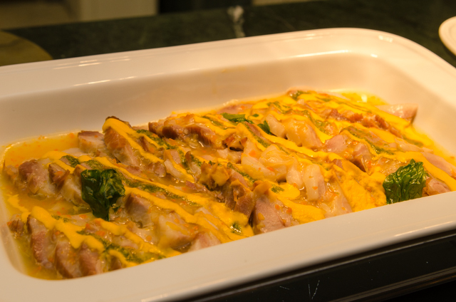 “ディズニー・イースター” ランチブッフェ／ディナーブッフェ｜東京ディズニーランドホテル「シャーウッドガーデン・レストラン」©Disney