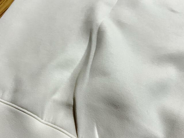 【無印良品 二重編みスウェットシャツ】下側がシワになりやすい