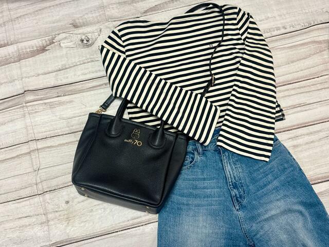 カジュアルコーデには斜めがけで♪