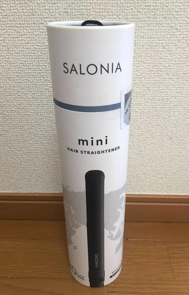 【SALONIA(サロニア)　ミニストレートヘアアイロン】筒状のケースに入っています