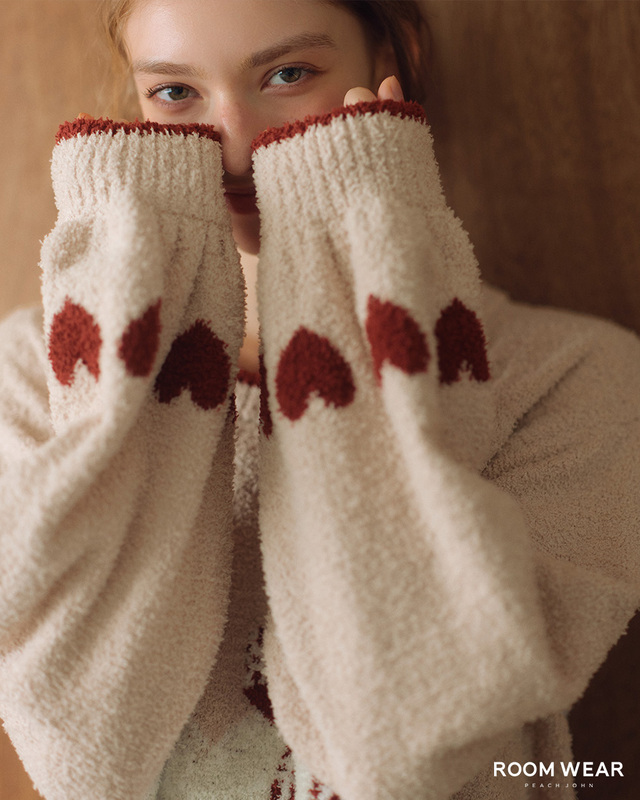 袖口のハートがポイント