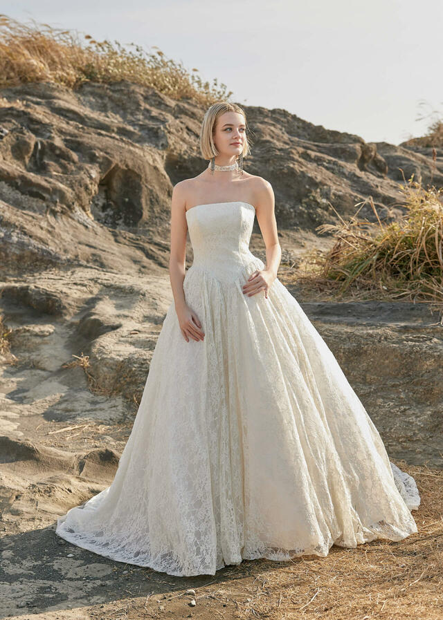 クラウディア｜「K.RANNE-クランネ-」新作ウェディングドレス｜KNE0042_Offwhite