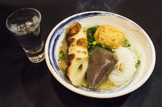 京都・元離宮二条城で開催の「アートアクアリウム城」