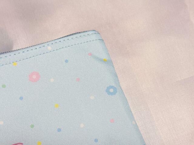 【ファミリーマートオリジナル サンリオキャラクターズ当りくじ】保冷バッグ：5等「保冷バッグ シナモロール」素材：＜表地＞ポリエステル／＜裏地＞アルミ蒸着＋ポリエチレン