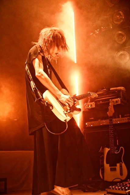 DEZERT　　撮影：小林裕和