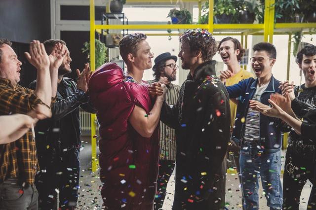 『100日間のシンプルライフ』12月4日(金）公開© 2018 Pantaleon Films GmbH / Erfttal Film & Fernsehproduktion GmbH & Co. KG / WS Filmproduktion / Warner Bros. Entertainment GmbH