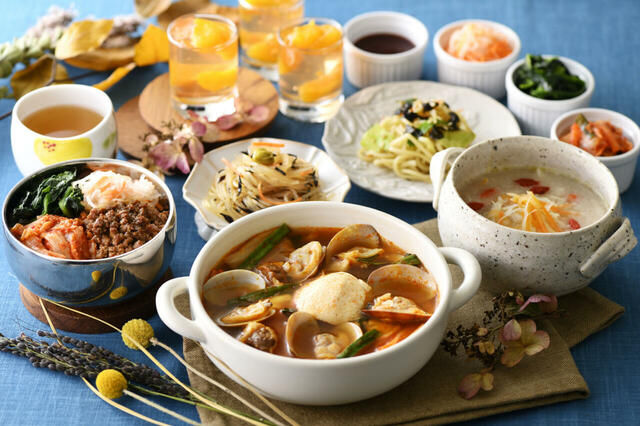 「韓国グルメフェア」＜期間：2024年12月5日～2025年3月12日＞【純豆腐も美酢スイーツも！人気の韓国グルメが食べ放題！ニラックスの「韓国グルメフェア」開催】