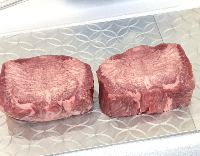 極選の霜降り感が半端ねぇ〜〜！【牛たん けやき 麻布十番店】