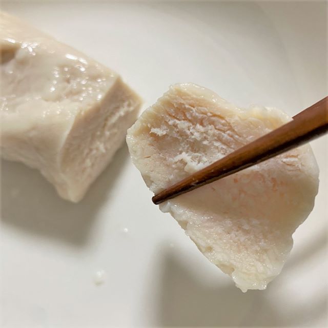 コンビニ3社 サラダチキン 徹底比較 意外と違う 味や食感 を正直レビューしてみた 1 3 うまい肉