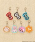 【LOWRYS FARM×サンリオキャラクターズ】シャカシャカキーチャーム／各1,690 円（税込）カラー展開:ハローキティレッド、ハローキティブラック、ハローキティ日焼け、シナモロール、マイメロディ、クロミ、ウサハナ