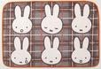 【西川×ミッフィー新商品】「miffy ひざ掛け」2,200円（税込）