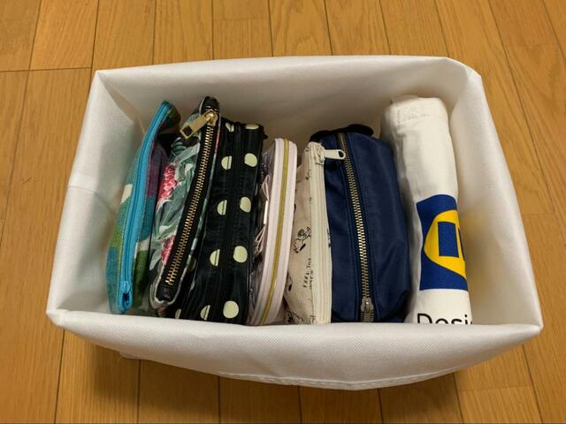 【セリア 整理収納仕切りケース フリーサイズ】ポーチやエコバッグもスッキリ収納できます