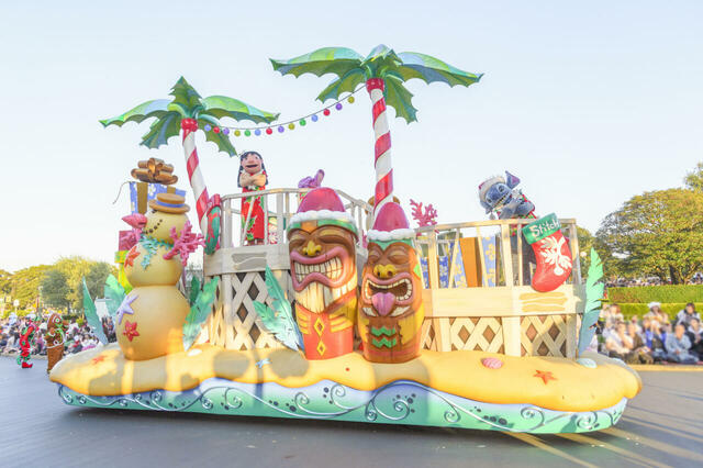 2024年11月14日 「ディズニー・クリスマス」プレスプレビュー/東京ディズニーランド/ディズニー・クリスマス・ストーリーズ“フォンド・フェアウェル”の模様