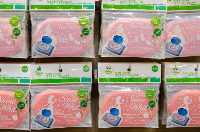 ディズニープリンセス柄が大小6種類発売予定