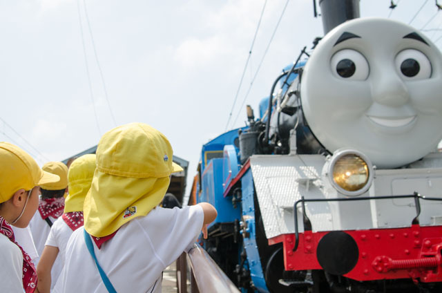 新金谷駅の「きかんしゃトーマス号」(4)
