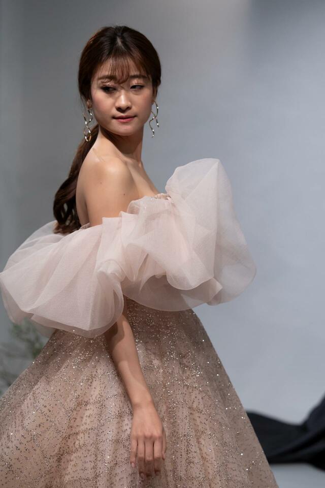 「ST」新作ウェディングドレス