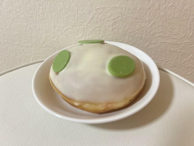 【クリスピー・クリームドーナツ×映画『ザ・スーパーマリオギャラクシー・ムービー　ヨッシーカスタードエッグ】ヨッシーの卵をイメージしています