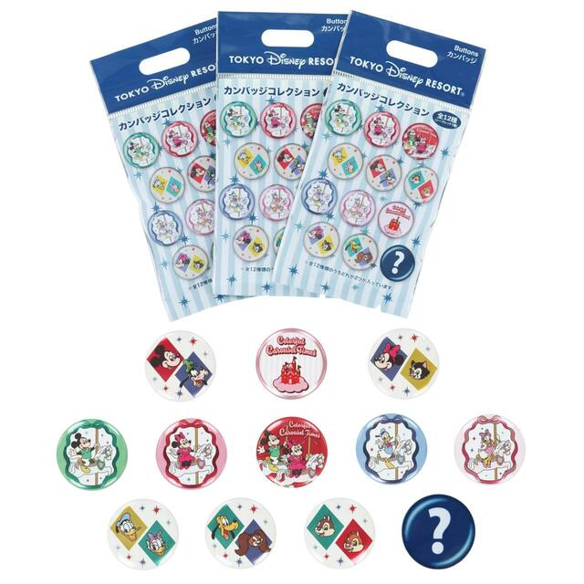 カンバッジセット 600円｜東京ディズニーリゾート新作ステーショナリーグッズ｜販売店舗：東京ディズニーランド「グランドエンポーリアム」、東京ディズニーシー「イル・ポスティーノ・ステーショナリー」｜発売日：2026年11月26日(木)