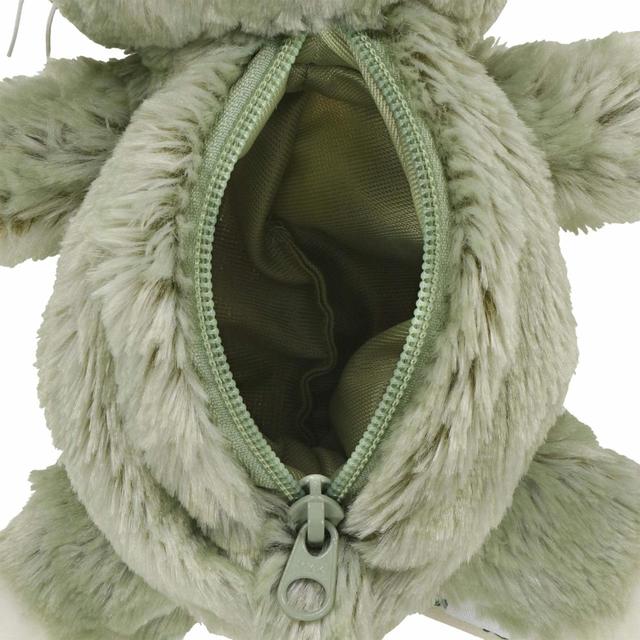 ジェラトーニ ショルダーバッグ 3,200円｜サイズ：（本体）高さ約24cm、（ストラップ）長さ約133cm、（ファスナー開口部）幅約10cm、（物入れ部分）深さ約9cm｜販売店舗：東京ディズニーシー「マクダックス・デパートメントストア」｜販売日：2022年11月14日(月)