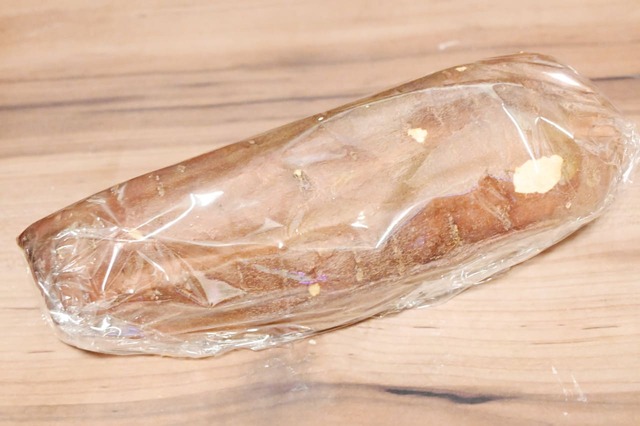 【さつまいもの冷凍保存方法】焼きいもを冷凍する場合はそのままラップに包んで冷凍します