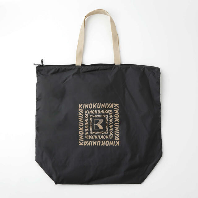 【紀ノ国屋 ジップアップポケッタブルバッグ／グレイ】素材は軽くて丈夫なリップストップナイロンを採用