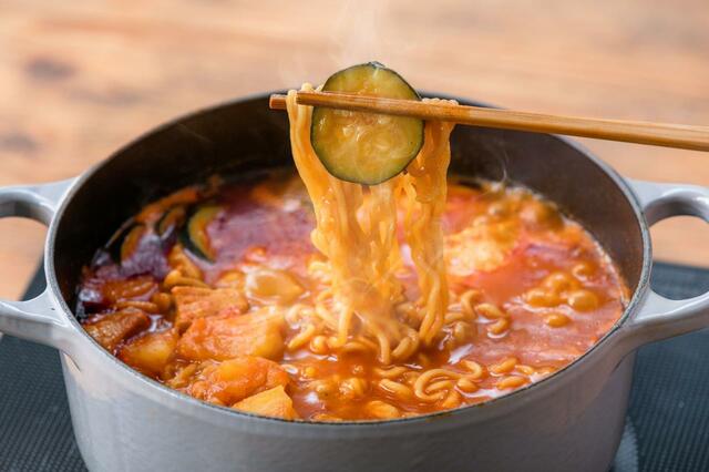 「コチュジャンチゲ」とろみのある濃厚スープがクセになる
