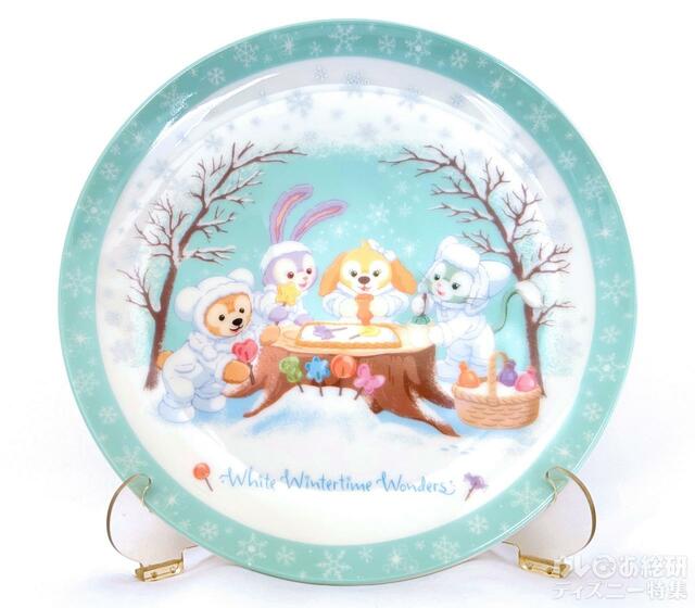 「ダッフィー＆フレンズのホワイト・ウィンタータイム・ワンダーズ」プレート