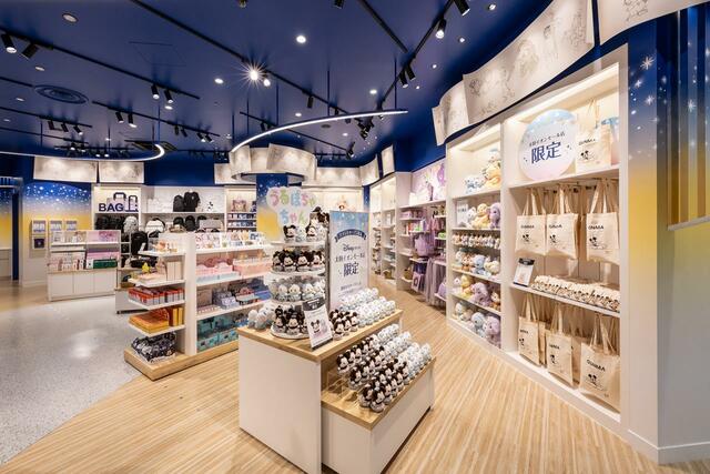 【ディズニーストア 太田イオンモール店】店内のアイテム