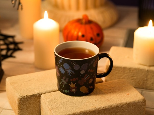 ホットティー690 円（税込 759 円） 