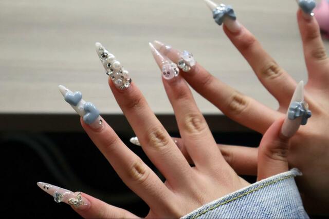 おぱんちゅうさぎだけでなく、ハチワレも居ました