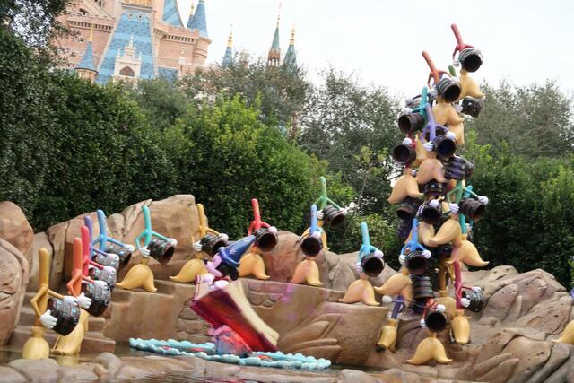 上海DL アトラクション「Voyage to the Crystal Grotto」