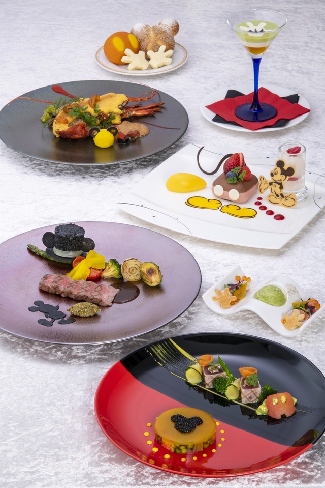 東京ディズニーランドホテル「セレブレーションダイニング＆グリーティングプラン」ミッキーマウス・コース（土日祝日）