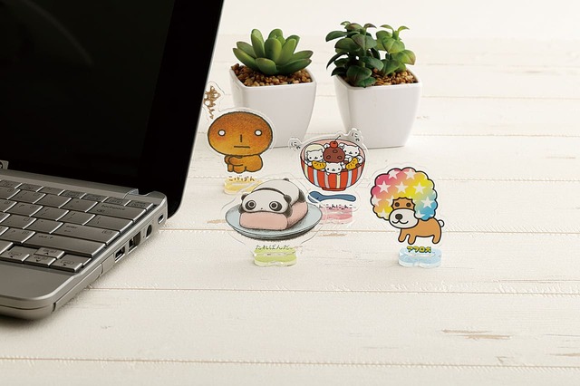 【サンエックスキャラクターズ　あのころのともだち】アクリルスタンドは好きなところに飾って楽しもう！