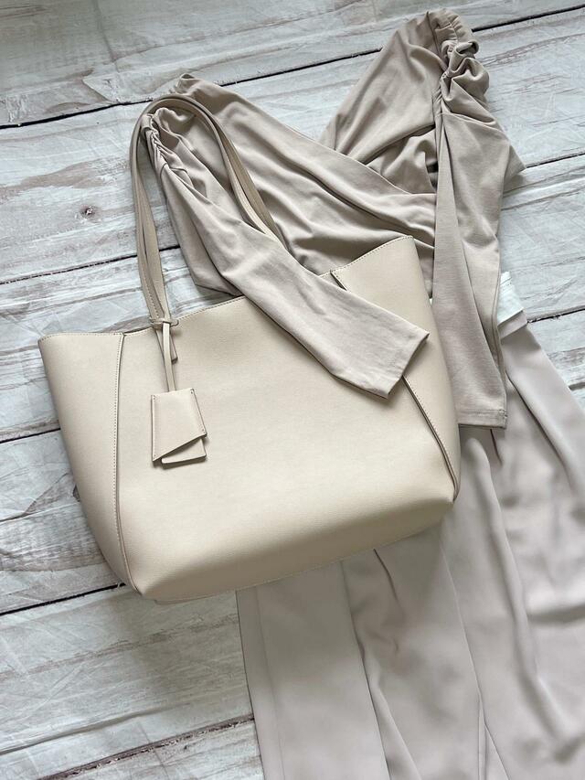 ジャケットを脱いでもかわいい！