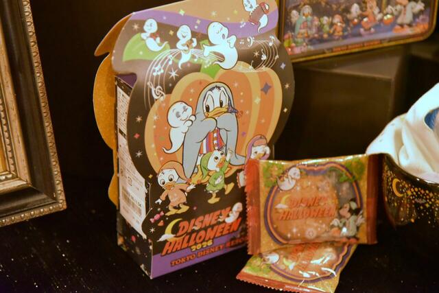 クッキー ランダムにシールが1枚入っています　1,300円