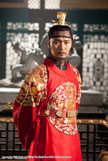 『王の顔』イ・ソンジェ Licensed by KBS Media Ltd. © 2014 The King's Face SPC. All rights reserved.