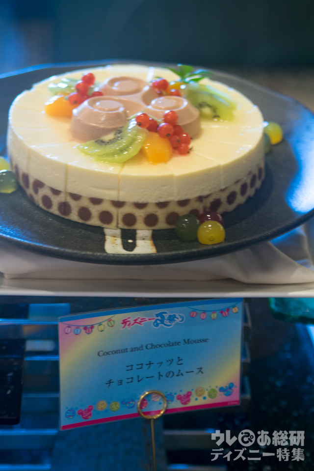 “ディズニー夏祭り”ランチブッフェ／ディナーブッフェ｜東京ディズニーランドホテル「シャーウッドガーデン・レストラン」