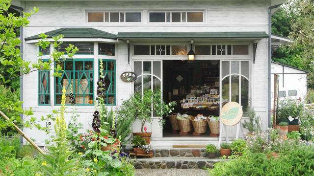 香川旅／小豆島オリーブ公園・ハーブショップ「コリコ」