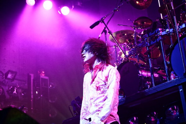 DEZERT　　撮影：小林裕和