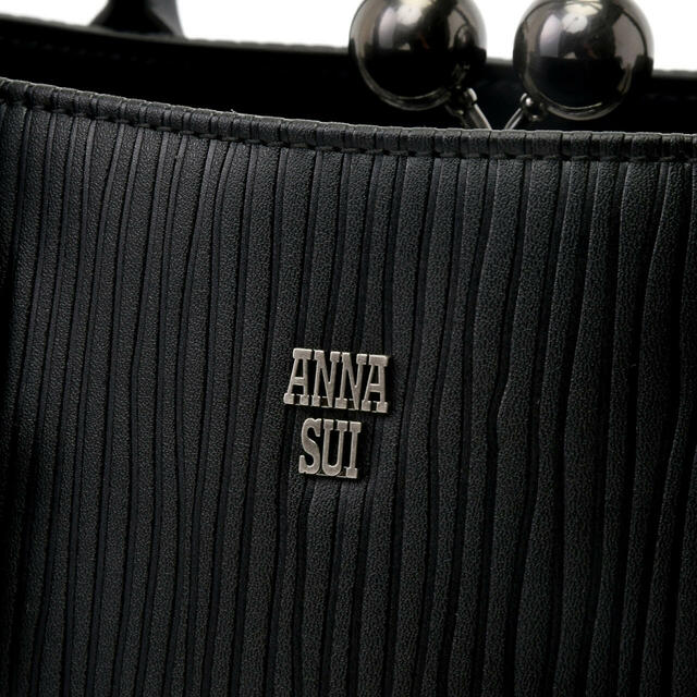 【ANNA SUI】ジャック・スケリントン＆ゼロ ハンドバッグ がまぐち バッグチャーム付き ストライプ 33,000円