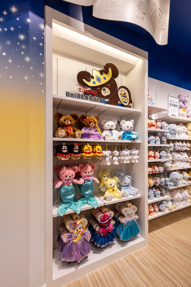 【ディズニーストア 太田イオンモール店】店内のアイテム