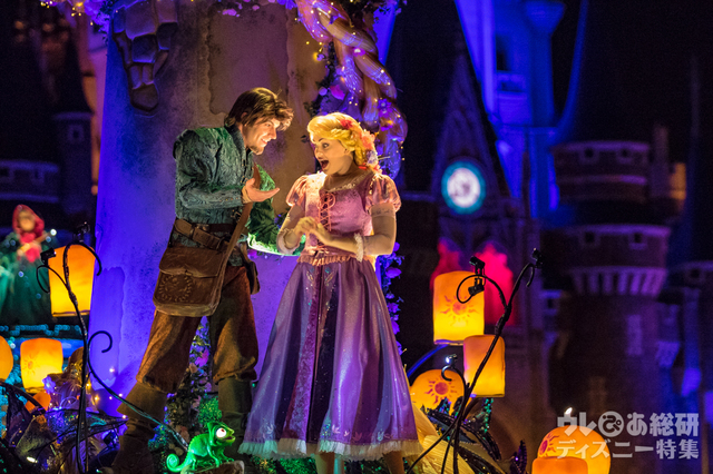 クリスマスバージョン「東京ディズニーランド・エレクトリカルパレード・ドリームライツ」(2016年)|東京ディズニーランド「クリスマス・ファンタジー」