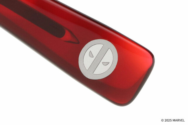 メガネ ¥12,200|Zoff「MARVEL COLLECTION DEADPOOL&WOLVERINE」DEADPOOL&WOLVERINE MODEL